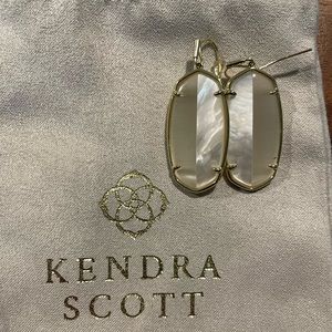 KENDRA SCOTT Elle Intarsia Drop Earrings